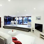 Διαμέρισμα Feel Good Penthouse With Jacuzzi