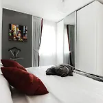 Feel Good Penthouse With Jacuzzi *