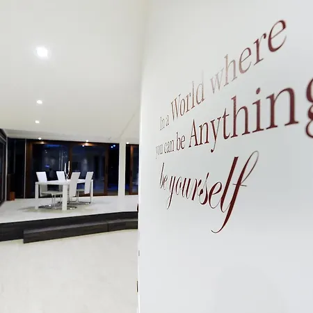 Feel Good Penthouse With Jacuzzi * Ζαντάρ
