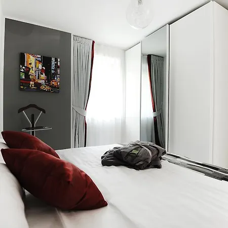 Feel Good Penthouse With Jacuzzi *