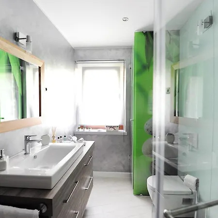 شقة Feel Good Penthouse With Jacuzzi