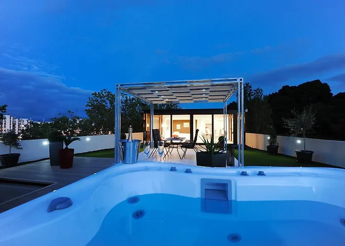 Feel Good Penthouse With Jacuzzi Appartamento