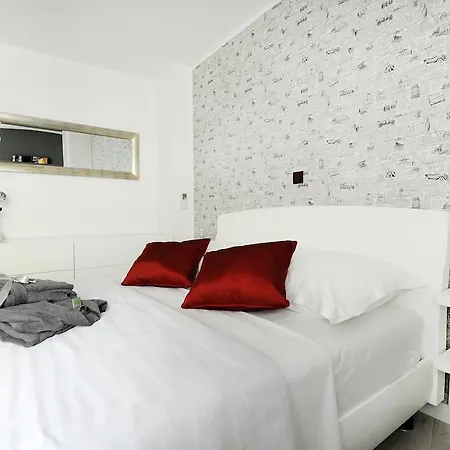 Apartment Feel Good Penthouse With Jacuzzi *