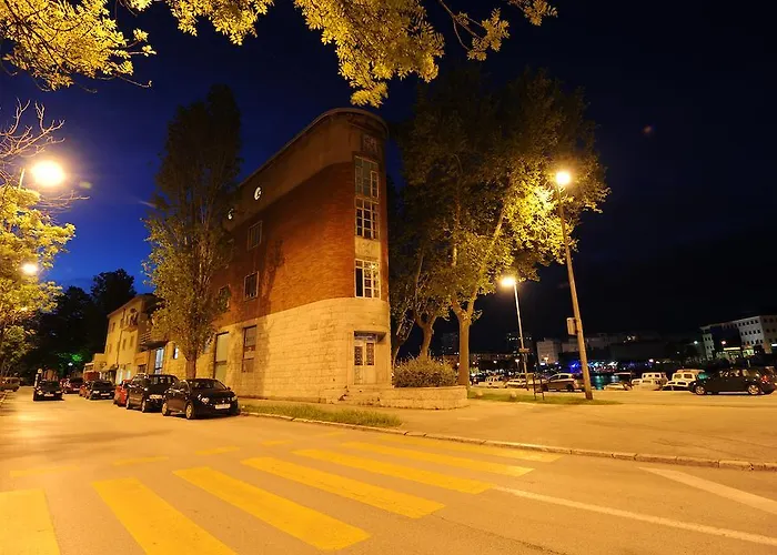 Feel Good Penthouse With Jacuzzi Задар