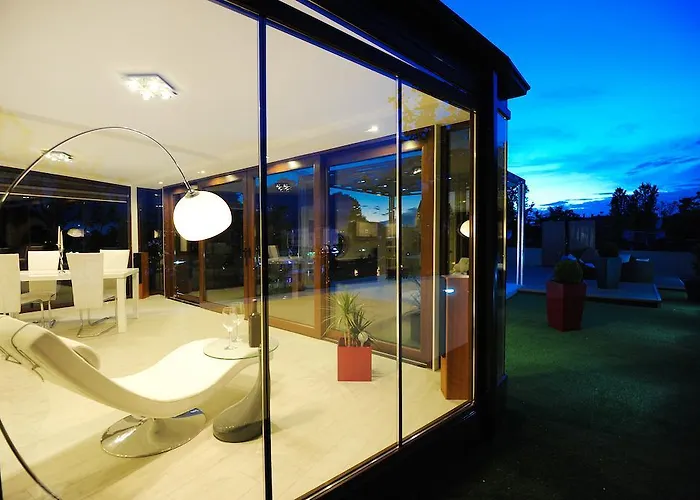 Feel Good Penthouse With Jacuzzi Апартаменты *