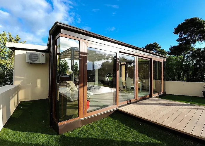 Feel Good Penthouse With Jacuzzi Апартаменты