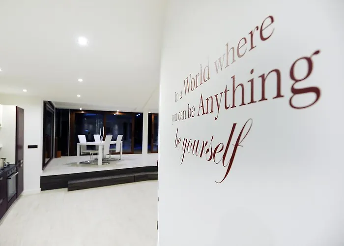 Feel Good Penthouse With Jacuzzi * Ζαντάρ