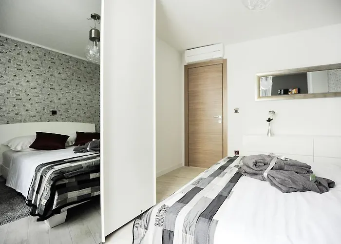 Feel Good Penthouse With Jacuzzi